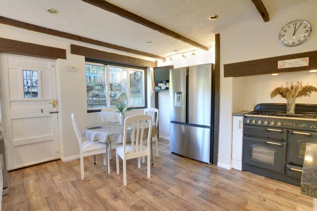 Kitchen/Breakfast