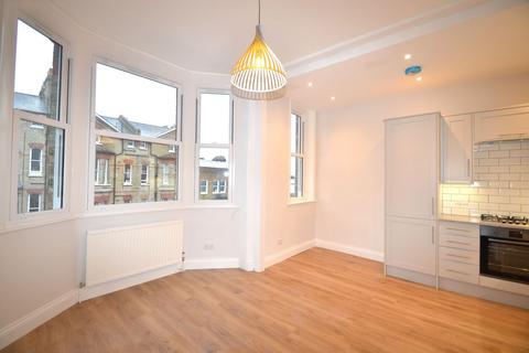 1 bedroom flat to rent, Woodland Road, Crystal Palace SE19
