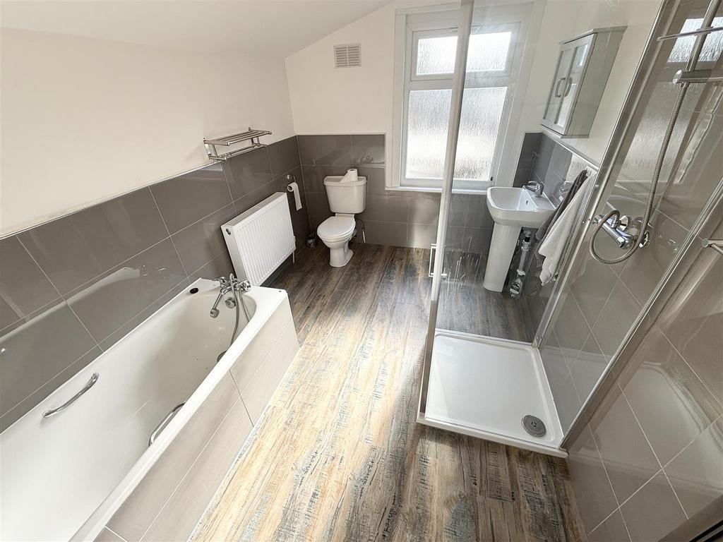Bathroom.jpeg