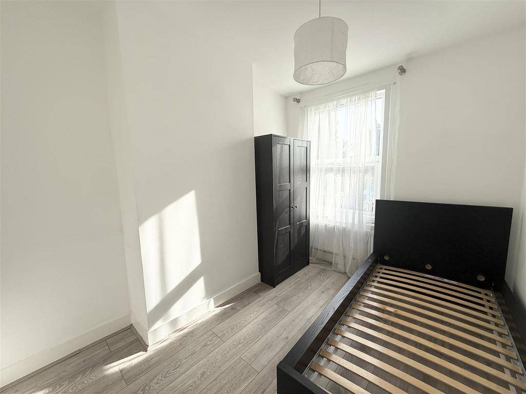 Bedroom 2.jpeg