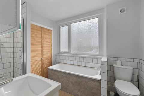 1 bedroom in a house share to rent, College Road, Devon PL2