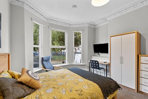 1 bedroom in a house share to rent, College Road, Devon PL2