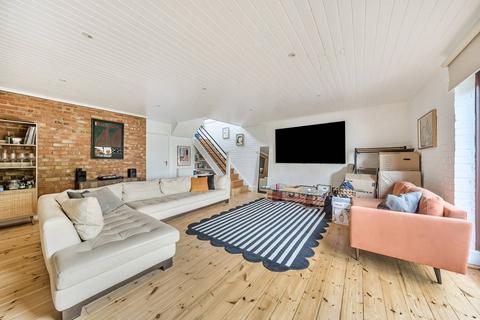 undefined, Lower Ham Road, Kingston, Kingston Upon Thames, KT2