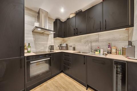 undefined, Lower Ham Road, Kingston, Kingston Upon Thames, KT2