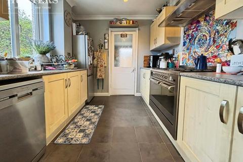 3 bedroom semi-detached house for sale, Beckett Road, Doncaster