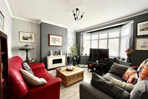undefined, Gosbury Hill, Chessington, Surrey. KT9 1BT