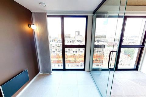 2 bedroom apartment to rent, Saint Georges Gardens, Manchester M15