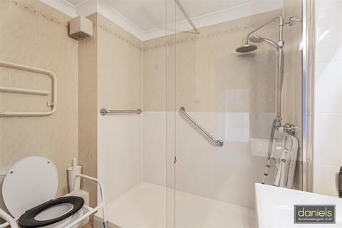 1 bedroom retirement property for sale, Bishops Court, 152 Watford Road, WEMBLEY
