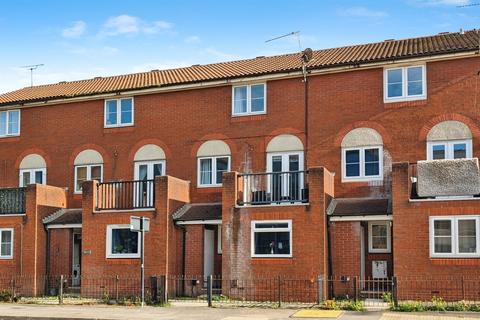 2 bedroom flat to rent, Southampton SO14