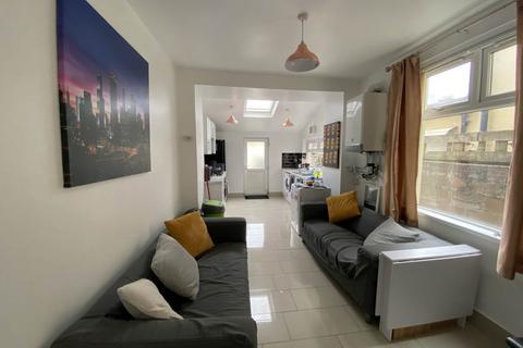 5 bedroom house to rent, North Road, Cathays, Cardiff
