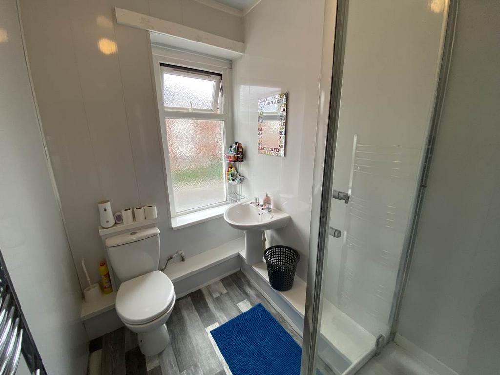 First Floor Shower R