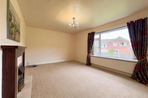 3 bedroom detached bungalow to rent, Woodvale Close, Chesterfield S40