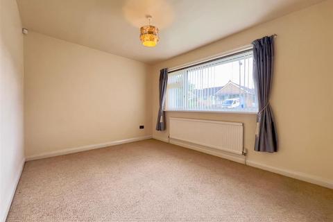 3 bedroom detached bungalow to rent, Woodvale Close, Chesterfield S40