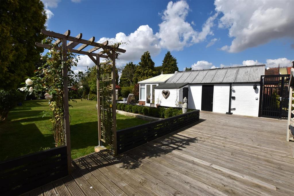 Decking Area.JPG