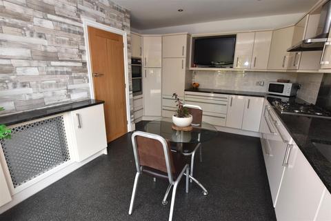 undefined, Ganstead Lane, Bilton, Hull