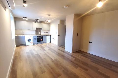 Studio to rent, Holgate Court ,Western Road, Romford, RM1