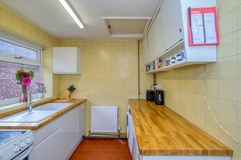 315 Hemdean Road, Caversham, Reading, RG4 7QN
