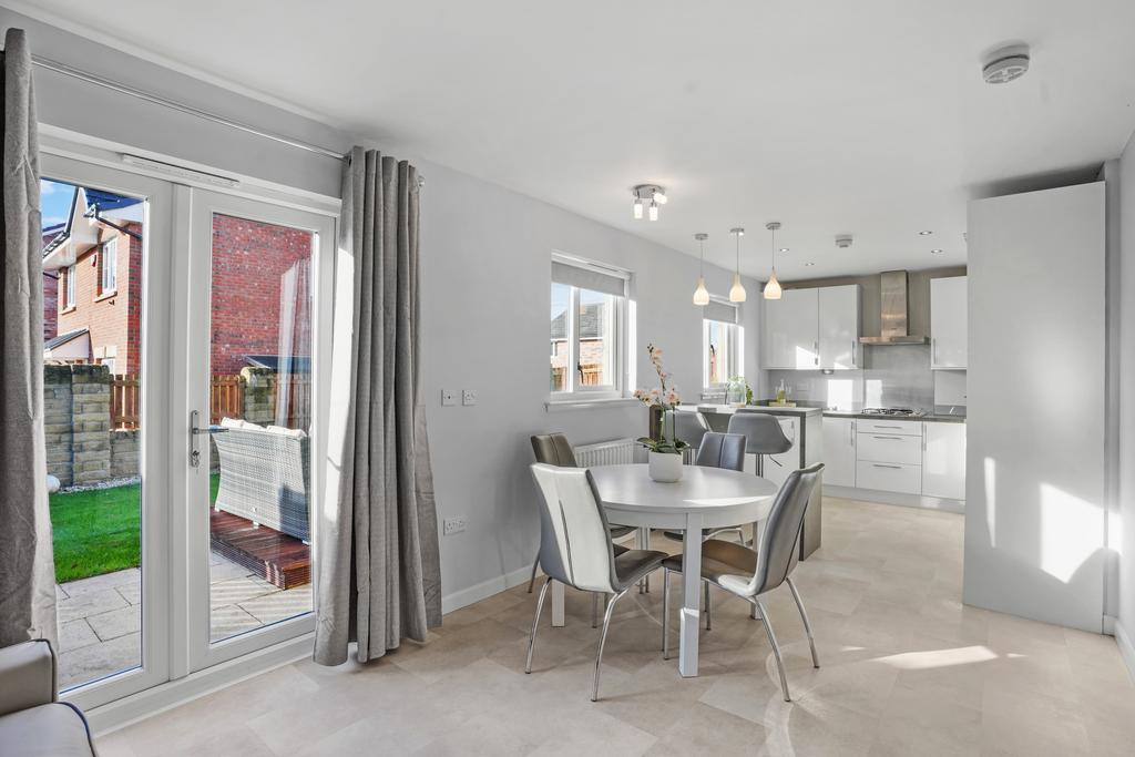Kitchen Dining Living Area
