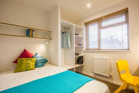 Savery Close, Norwich NR5