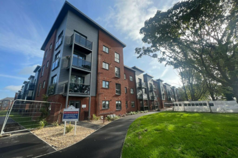 2 bedroom apartment for sale, Shirley  B90