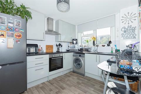 2 bedroom flat for sale, Littlehampton Road, Worthing