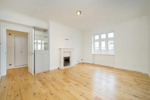 3 bedroom flat to rent, Hall Road, London NW8