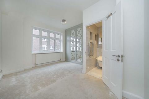 3 bedroom flat to rent, Hall Road, London NW8
