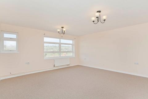 47 Edgeworth Close, Whyteleafe, CR3 0BW