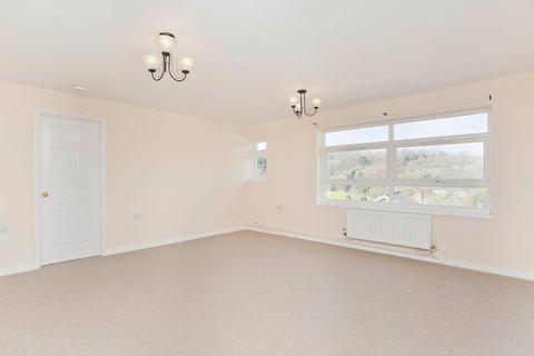 47 Edgeworth Close, Whyteleafe, CR3 0BW