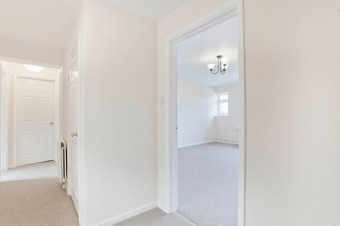 47 Edgeworth Close, Whyteleafe, CR3 0BW