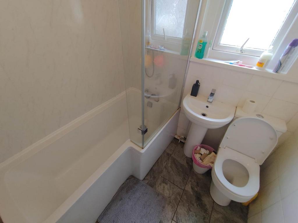 First Floor Bathroom