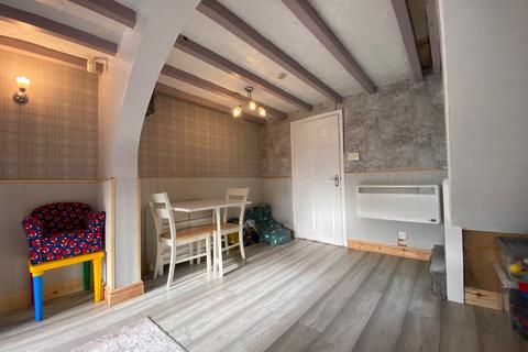 2 bedroom terraced house for sale, East Tetton Cottages, Booth Lane, Middlewich