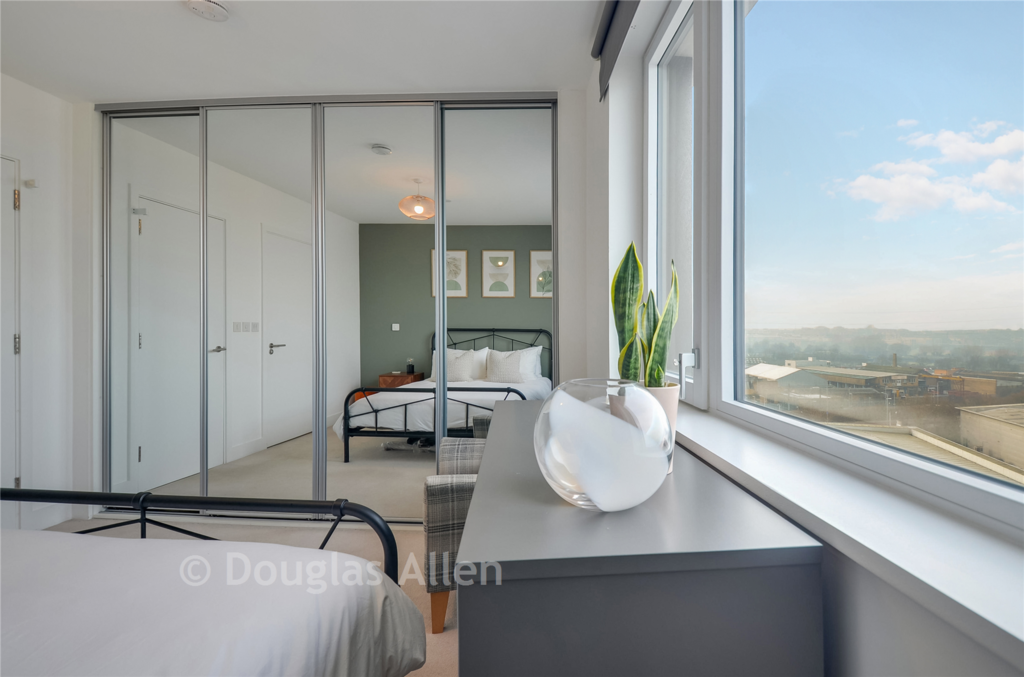 Master Bedroom 6