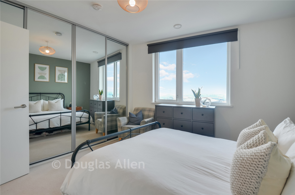 Master Bedroom 4