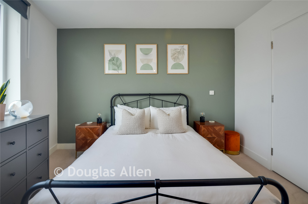 Master Bedroom 5