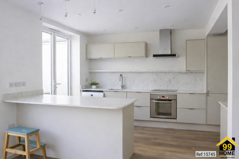 4 bedroom semi-detached house to rent, Amberley Road, Patchway, Bristol, United Kingdom, BS34