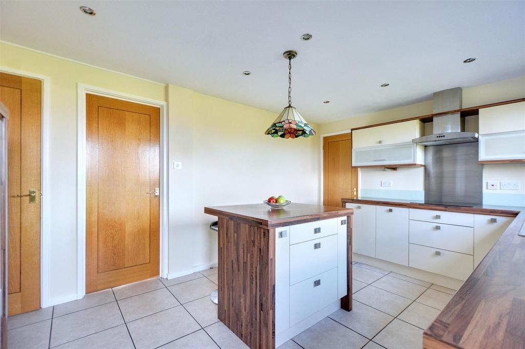 Kitchen Diner 2.jpg
