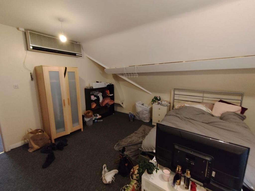 Bedroom 5 (Reverse)