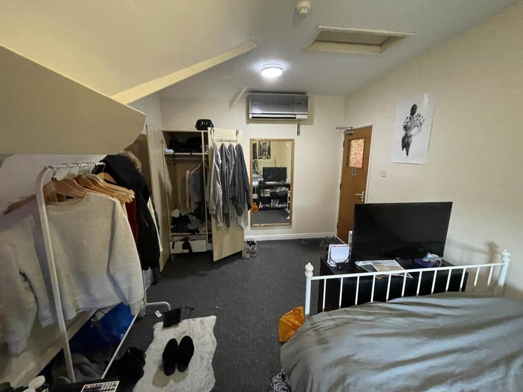 Bedroom 3 Reverse