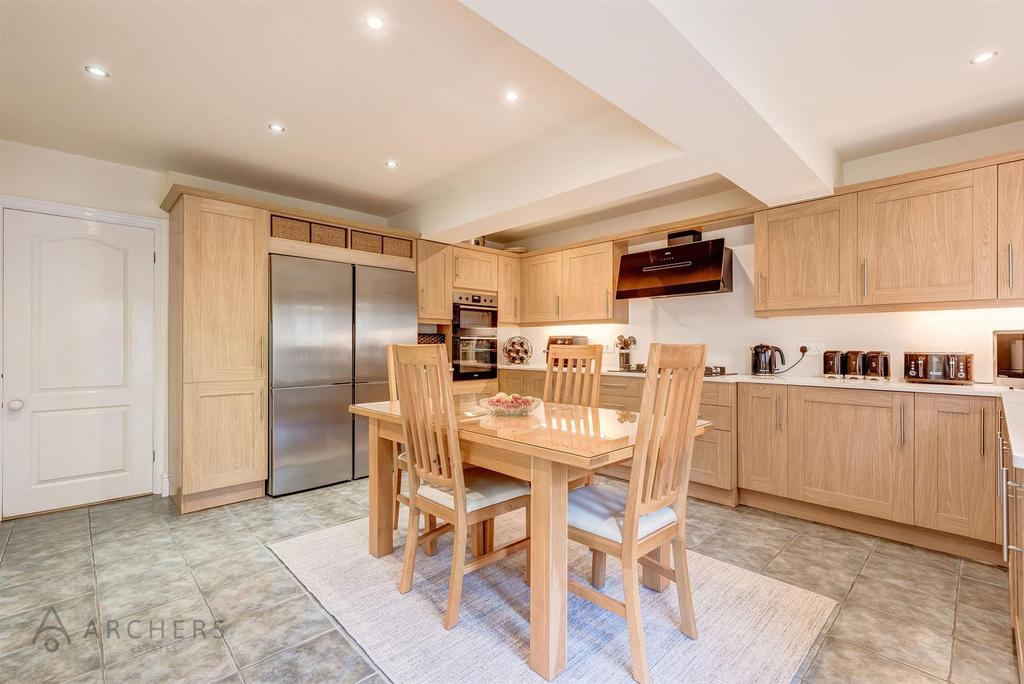 92 Westbourne Road(Interior)-10.jpg