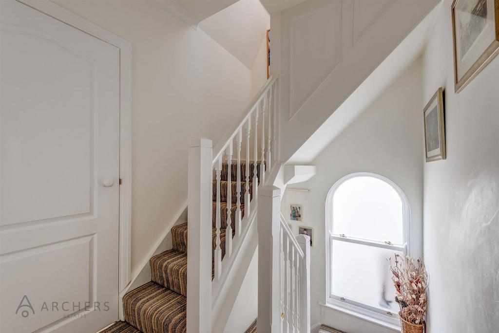 92 Westbourne Road(Interior)-15.jpg