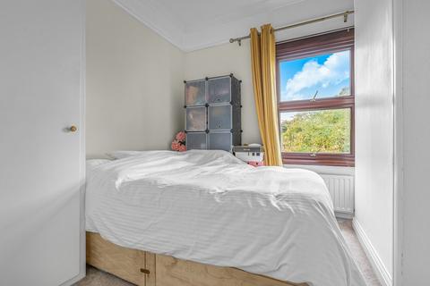 1 bedroom apartment for sale, 39 Leacroft, Surrey, STAINES-UPON-THAMES, TW18