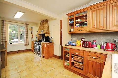 3 bedroom semi-detached house for sale, Glenhills Boulevard, Leicester, LE2