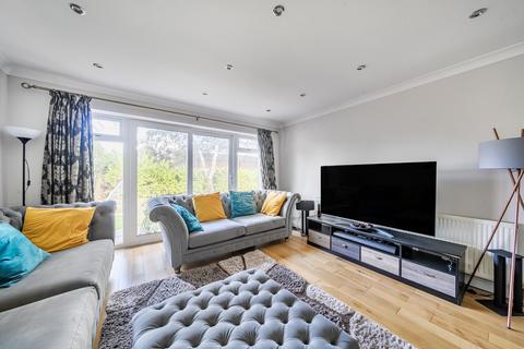 undefined, Hollies Avenue, West Byfleet, KT14