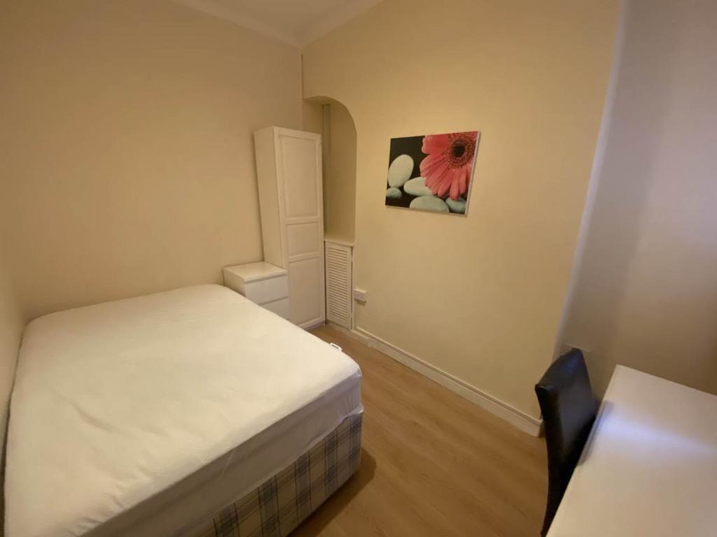 Ground Floor Middle