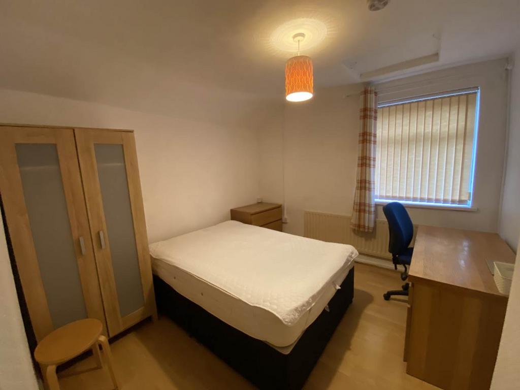 First Floor Rear Bed