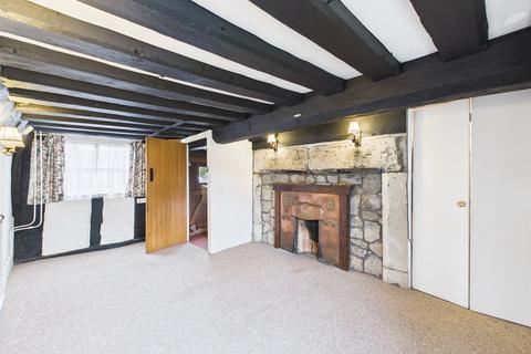 undefined, Green Lane, Hucclecote, Gloucester, Gloucestershire, GL3