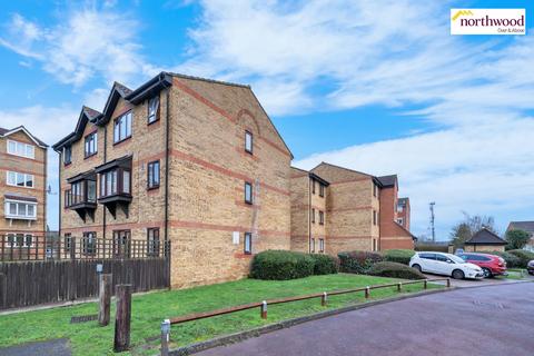 2 bedroom flat for sale, Pioneer Way, Watford, WD18