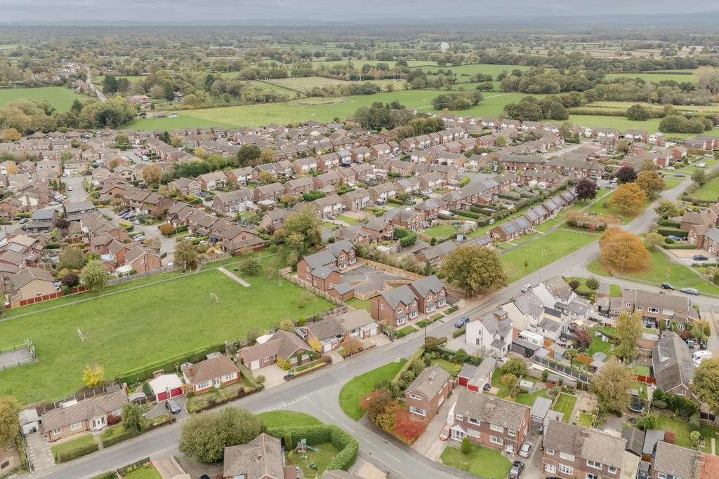 Drone Linnards Lane (11).jpg