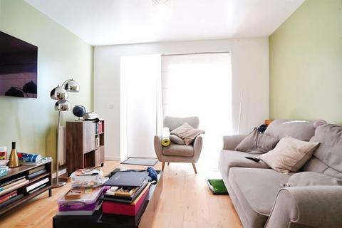 3 bedroom terraced house for sale, Elisabeth Gardens, Stockport SK5